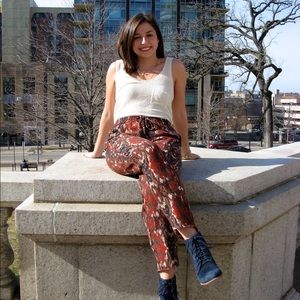 Meet your Posher, Talia